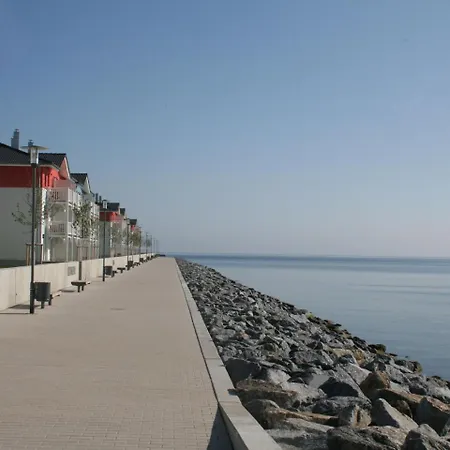 In Am Ostseestrand